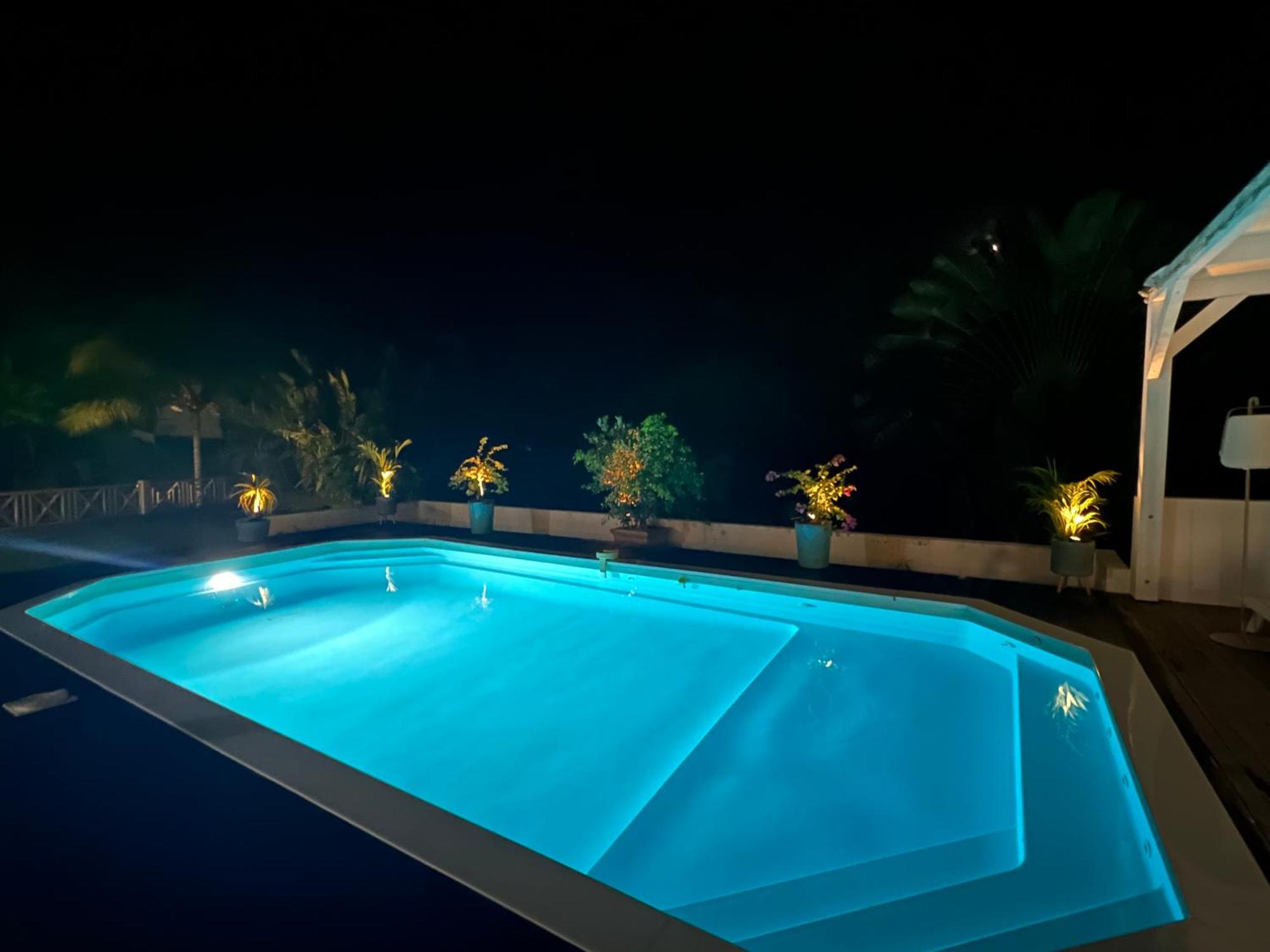 Spacieuse Villa Corossol Avec Piscine Et Jeux Exterieurs لو جوسيير المظهر الخارجي الصورة
