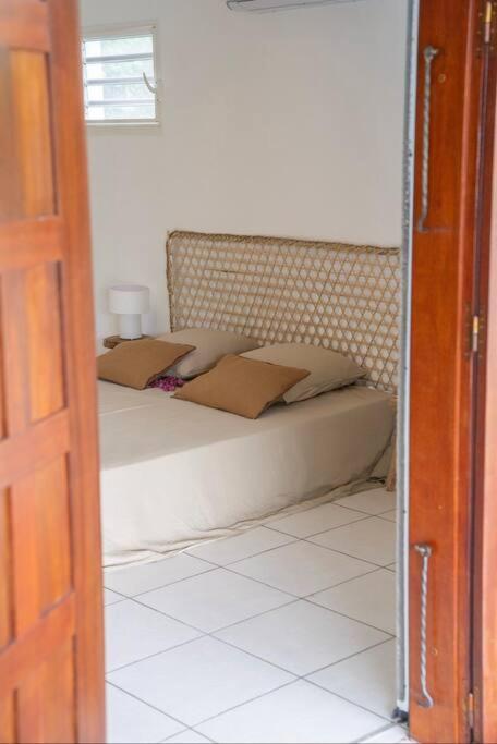 Spacieuse Villa Corossol Avec Piscine Et Jeux Exterieurs لو جوسيير المظهر الخارجي الصورة